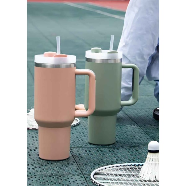 Isolerad kopp med sugrör, dubbel vakuum i rostfritt stål vattenflaska för hem, kontor eller bil - Återanvändbar iskaffemugg, håller sig varm/kall i timmar (P