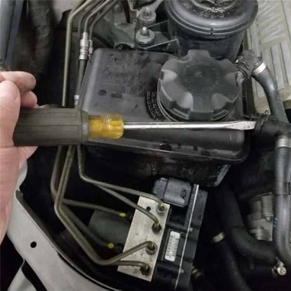PCF000033/17137501959 Bil Radiator Kølevæske Ekspansionstank med Sensor til X5 Range