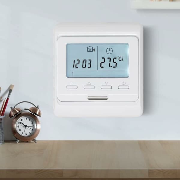 Programmerbar romtermostat med 16A-sonde for elektrisk gulvvarme