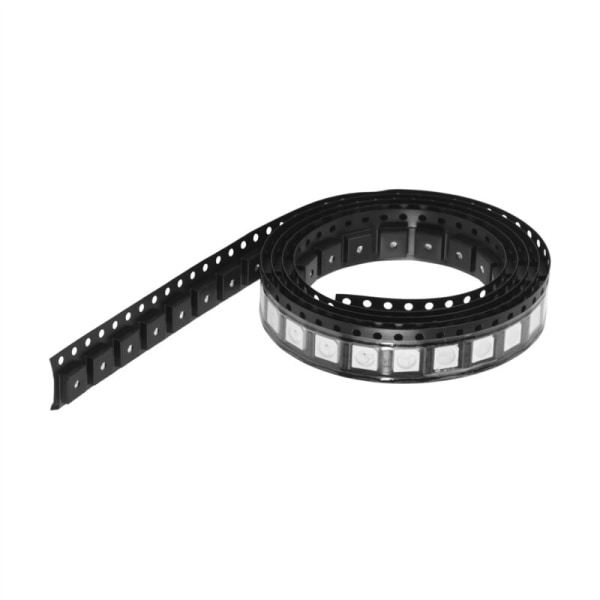 100 stk WS2812B RGB LED-brikke 5050SMD Hvit PCB WS2812 Individuelt adresserbare brikkepiksler DC5V