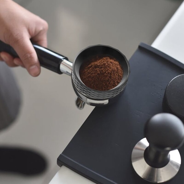 2 kpl 51 mm espresson annostelusuppiloita/renkaita, ruostumattomasta teräksestä valmistettu kahvirinkin vaihto barista-työkalun portafilterille