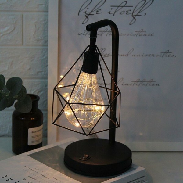 Dekorativ bordlampe, retro-atmosfærelampe, metall skrivebordslampe diamantformede pære bordlampe nattlys dekorasjon lampe leketøy gave, batteridrevet (