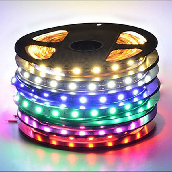 DC12V RGB LED-controller + 24-tasters RGB-fjernbetjening IR-lysstribe-controller til 2835 5050 RGB-lysstribe