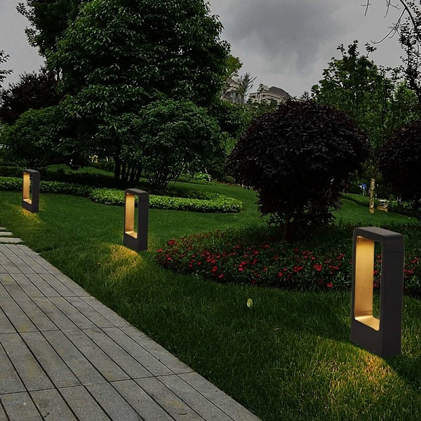 Vanntett LED Hage Jord Landskapsbelysning, 7W 2700K Stilys for Hage, Gangvei, Basseng Aksent Svart Metall 30cm Veranda Bollard Lys