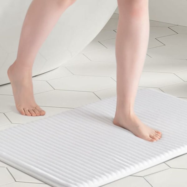 Ultramyk Charcoal Infused Memory Foam Badematte 20\"x32\", Badematte for Bad, Sklisikker, Tykk og Vannabsorberende, Vaskbar, Hvit