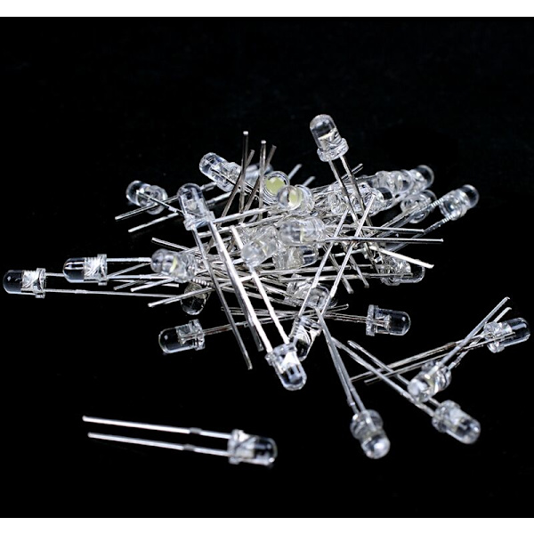 40 kpl 3 mm valkoinen LED-valodiodilamppu DC 2,5 V-3 V