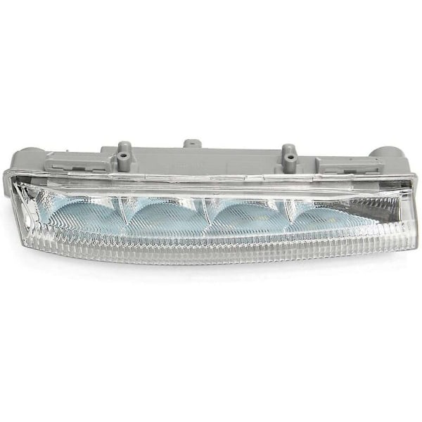 Auton etuosan DRL-päiväajovalot sumuvalo W204 W212 C250 C280 C350 E350 A2049069000 Oikea