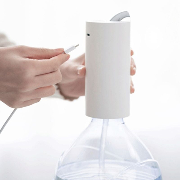 Automatisk dispenser til skrivebord USB C genopladelig trykpumpe hvid
