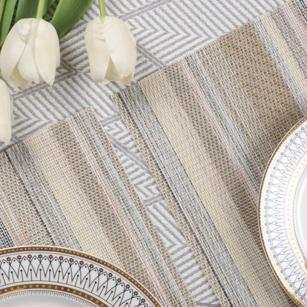 Sett med 4 enkle å rengjøre plassmatter for spisebord vevd vinyl bordmatte varmebestandig vaskbar beige blanding