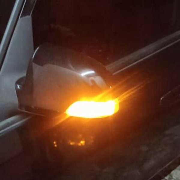 1 par sidobackspegel blinkers passar för J5 Sedan LED