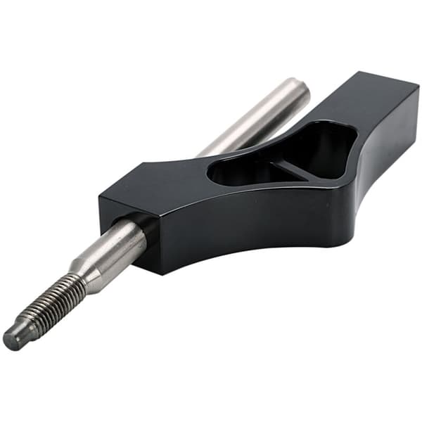Auton vaihteiston jatkotanko on säädettävissä vaihdevivusta (musta)