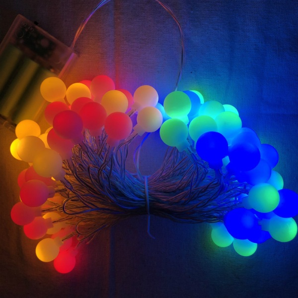 LED farverige kuglelys med fjernbetjening, indendørs lyskæder til klasseværelse, soveværelse, stue, halloween, jul, fest, multicol.
