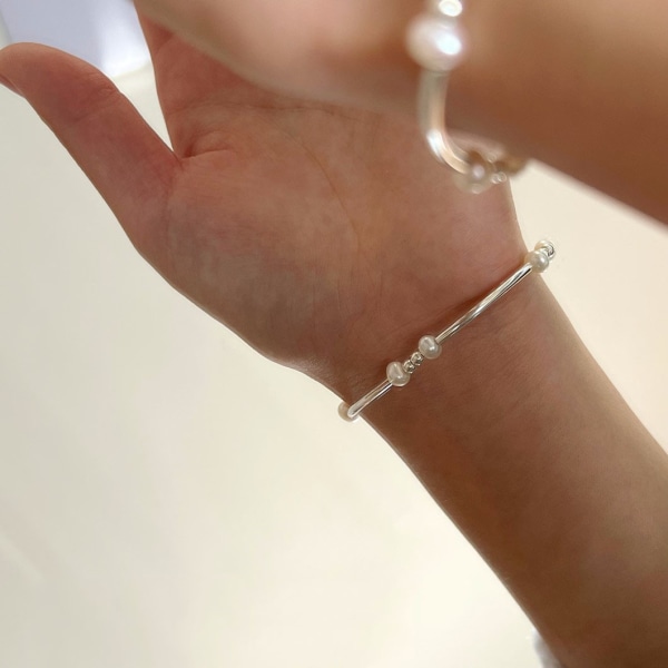 Premium Silver Beads Elegant armbånd til kvinder med Swarovski perler og 925 sølv - En kraftfuld påmindelse om velsignelser.
