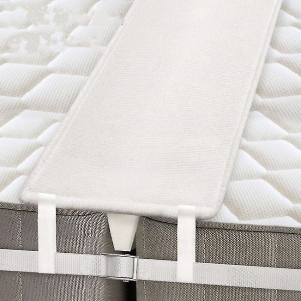 20 cm sängyn siltapatjaliitin muuntaa yhden sängyn king-size-kiilapatjaksi patjahihnoilla vierashuoneeseen olohuoneeseen valkoinen