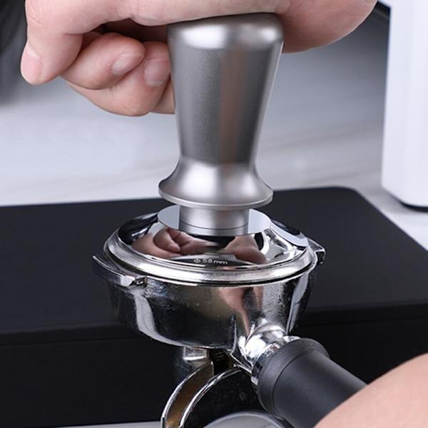 Konstant tryk kaffemåler 51MM Espresso Distributor Styrke Rustfrit stål Pulver Hammer Kaffe Værktøjer