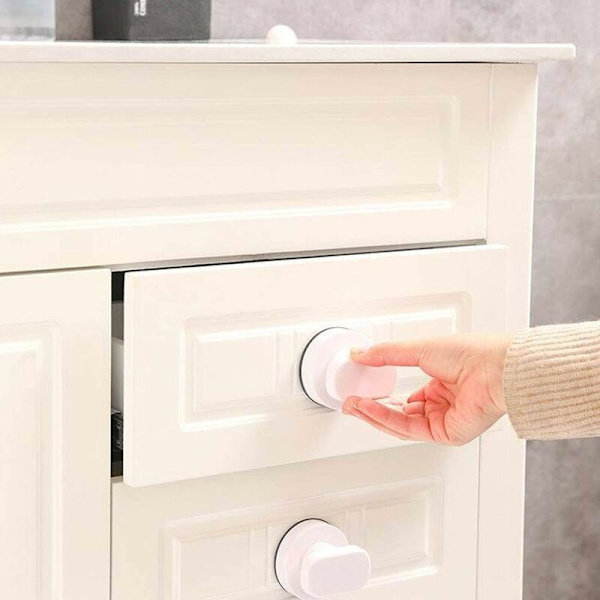 Imuripinta-kahva WC-istuimen nostamiseen Imuripinta-ovikahva Imuripinta-laatikko Vahvalla imukupilla Vetää lasioven peililasia kylpyhuoneeseen