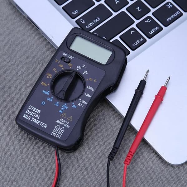 DT83B Fickmultimeter Ammeter Voltmeter Resistans DC/AC Ohm Spänning Multimeter Testare Elektriska Instrument