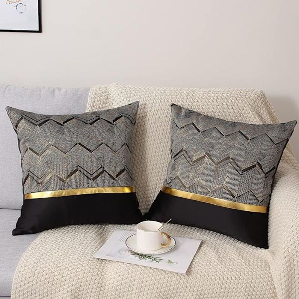 Sæt med 2 Dekorative Pudebetræk i Sort og Guld Læder 45 x 45 cm Stribet Jacquard Patchwork Design -
