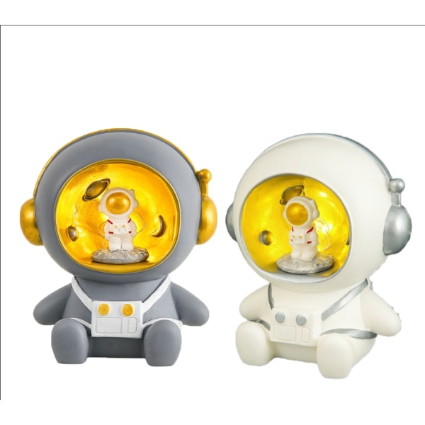 2 bitar nattljus Astronaut Spargris Kreativ födelsedagspresent Student liten gåva Spaceman Spargris Dekorationsprydnad (vit, grå)