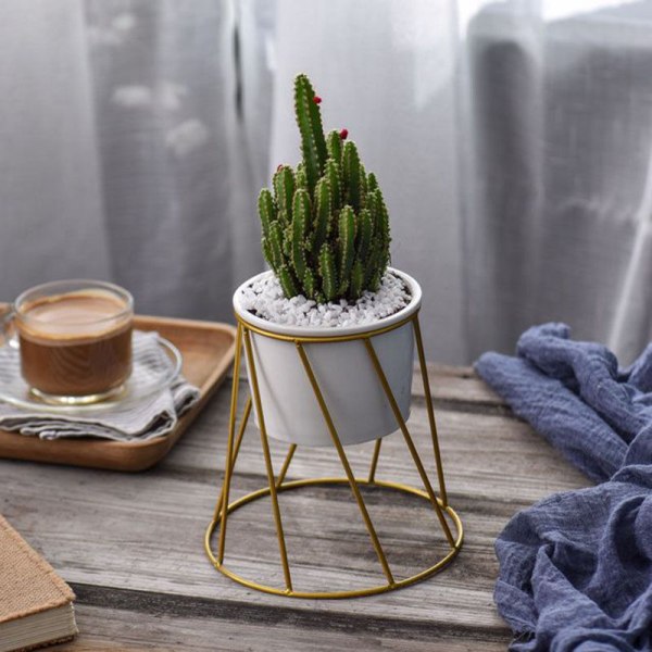 Nordisk smidesjärn enkel köttig grön rädisa blomkruka keramisk järnram kruka kombination blomkruka heminredning guld