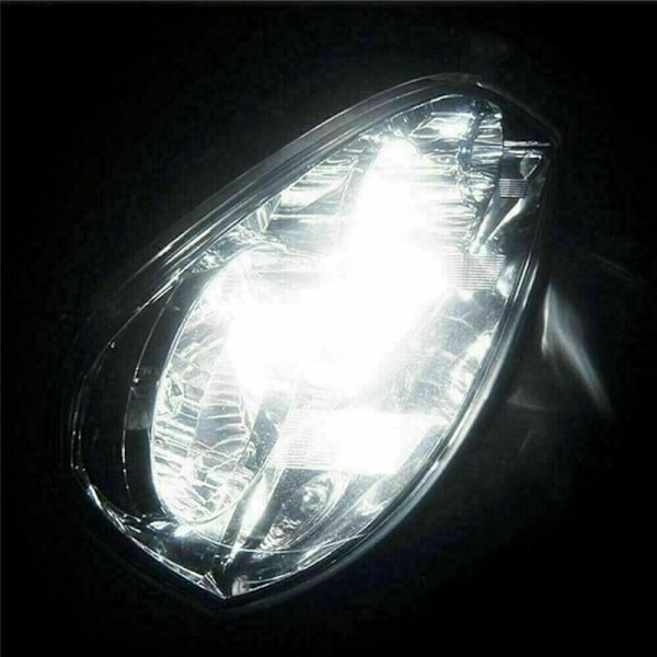 4X D8S 6000K Nya Xenon HID-strålkastarlampor 66548 66549 för Forte Focus