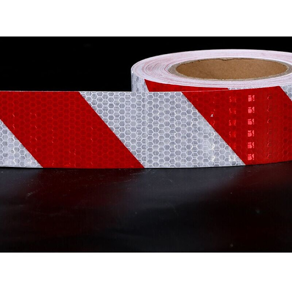 Punainen ja valkoinen liikenneteipin itseliimautuva heijastava teippi Liikennevaroitus Yöheijastava tarra Auton lattiamerkintä, 5 cm x 25 m--