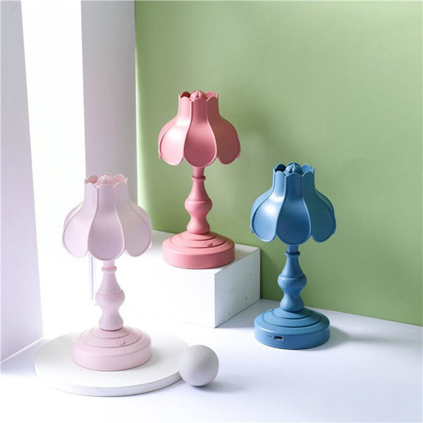 Europeisk nattbordslampe Lotus Dekor Mini LED nattlys for kjøpesenter Hjem Bar Liten lesebordslampe - Hvit