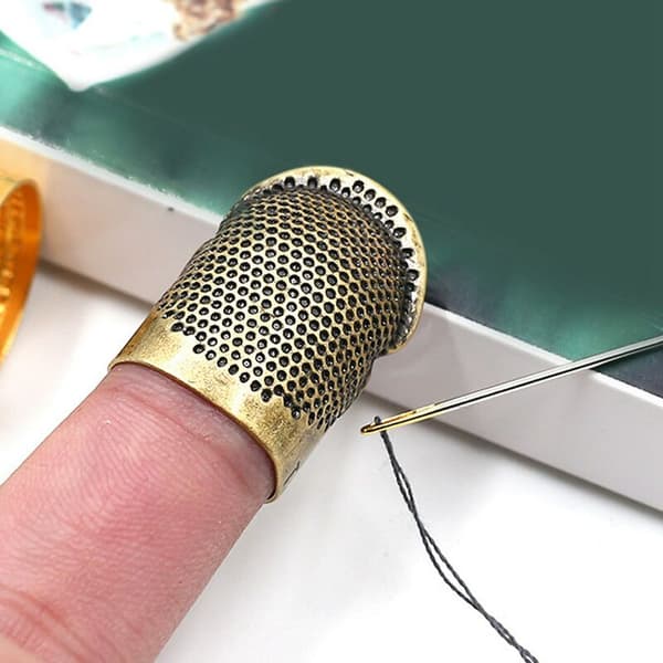 Des a, Des a Retro Finger Protector Fingertip Shield Protector Needles Partner Des a Needle för Symaskiner M