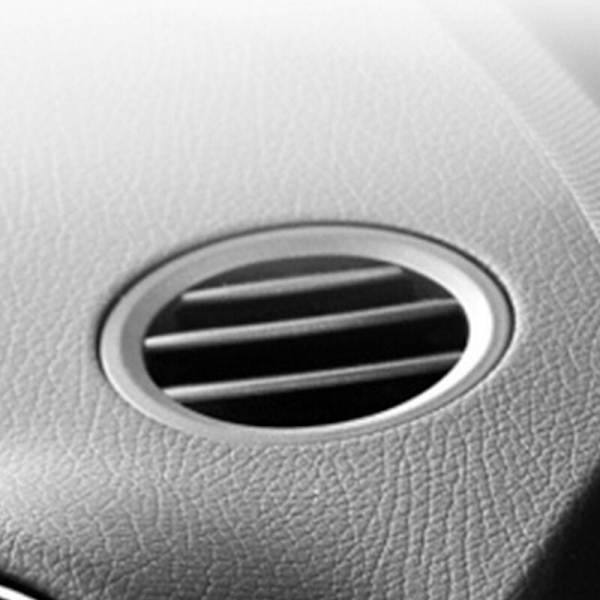 Vasemmalle puolelle kojelaudan ilmanvaihtoaukko C-luokan W204 C180 C200 C230 C300 2007-2010