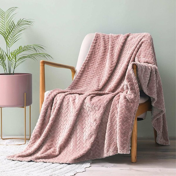 Superpehmeä Flanellipeitto, Korkealaatuinen Mikrokuitu, Vaaleanpunainen 127 x 178cm, Mukava ja Lämmin, Sopii Kaikkiin Vuodenaikoihin