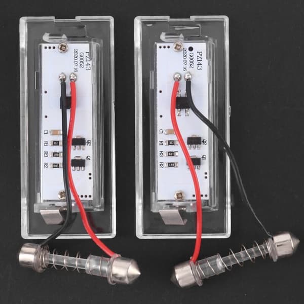 2 stk. Hvide LED Nummerpladelys 18 SMD 3528 til E53 X5 1999-2003 E83 X3 03-10