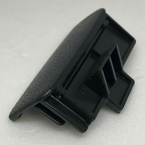 84560 1F100WK Svart boks knappmontering for 2005-2009