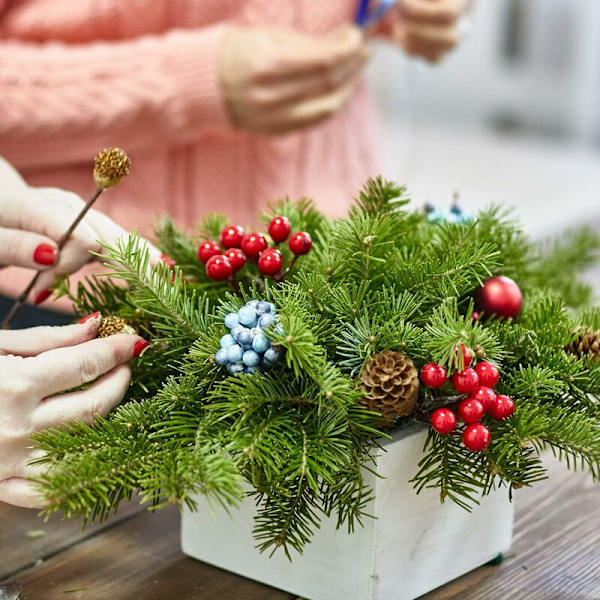 200 stk kunstige kristtornbær til julekransdekorasjoner, kranslaging, julepynt