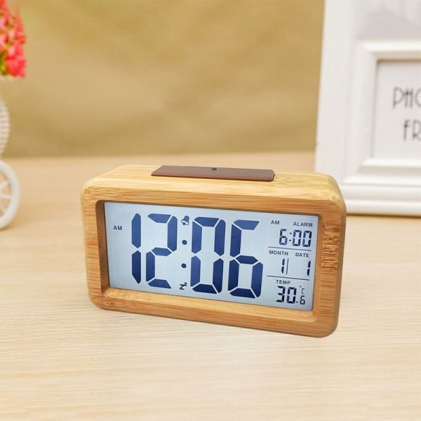 Digital väckarklocka radio väckarklocka bordsklocka vattentät massivt trä väckarklocka med termometer, kalender och snooze-funktion - bambu
