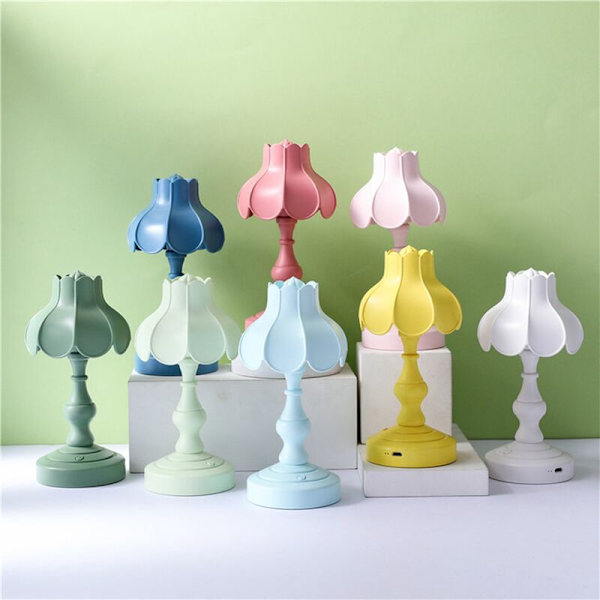 Europeisk nattbordslampe Lotus Dekor Mini LED nattlys for kjøpesenter Hjem Bar Liten lesebordslampe - Hvit