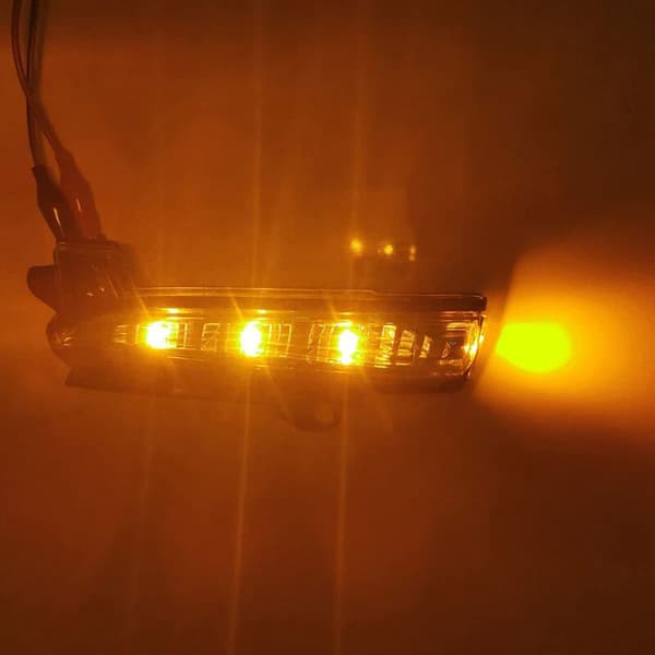 Passer til 2013-2020 Venstre Førerside LED Blinklys Speilindikatorlampe