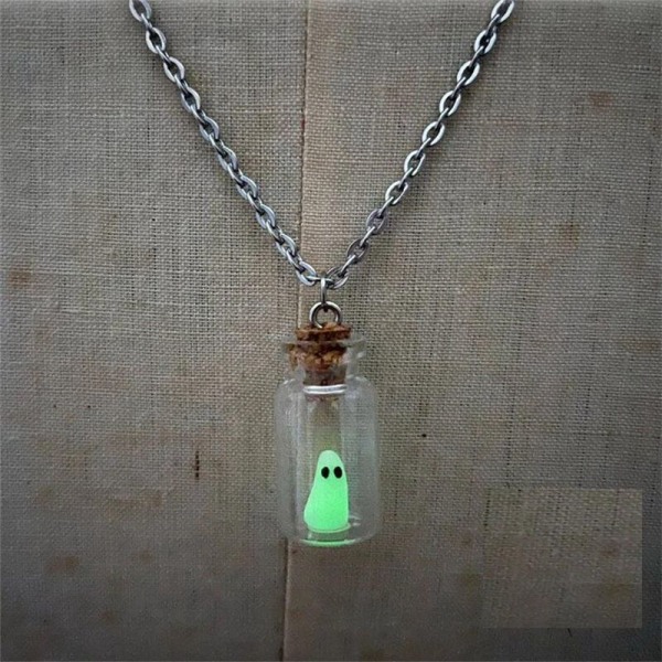 Adopter et Glow in the Dark Ghost Halskjede - Pen Halloween Halskjede. Kjæledyr Ghost