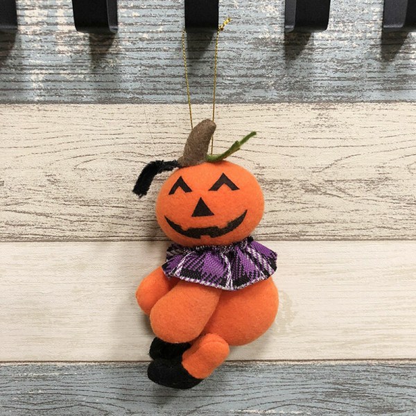 Halloween-aiheinen täytetty oviripustin, nukke seinälle tai puuhun ripustettava lelu, Halloween-juhlien koriste-esineet, koristeet, kurpitsa - kurpitsa