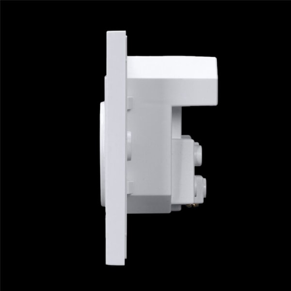 3X PC Panel Veggmontert Strømuttak Standard Strøm 16AUE Jordforbindelse med Dobbel USB-Laderport 2100Ma Mobil