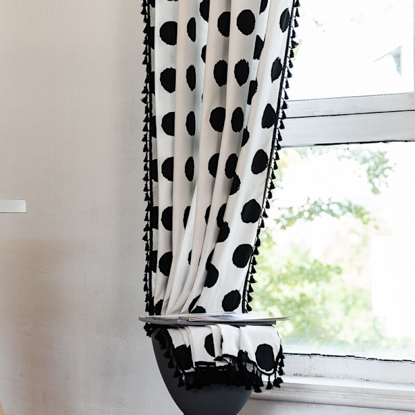 Geometriske stripete halv-svart ut-gardiner for stue Boho rom mørknende lin-bomulls gardiner (52B x 84L)