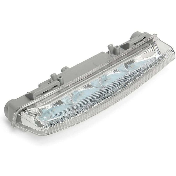 Auton etuosan DRL-päiväajovalot sumuvalo W204 W212 C250 C280 C350 E350 A2049069000 Oikea
