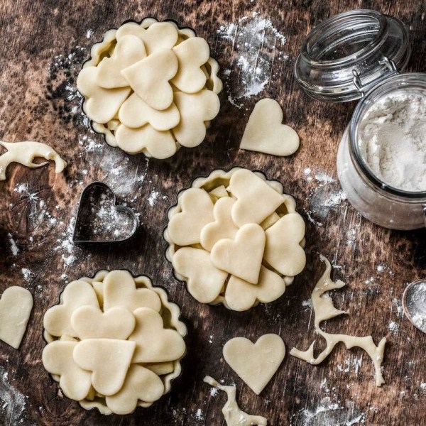 Kakeformkuttere, sett med 24 mini geometriske kjeksformer, rustfritt stål kakeformkuttere for kakefondant kjeks kake-Fei Yu