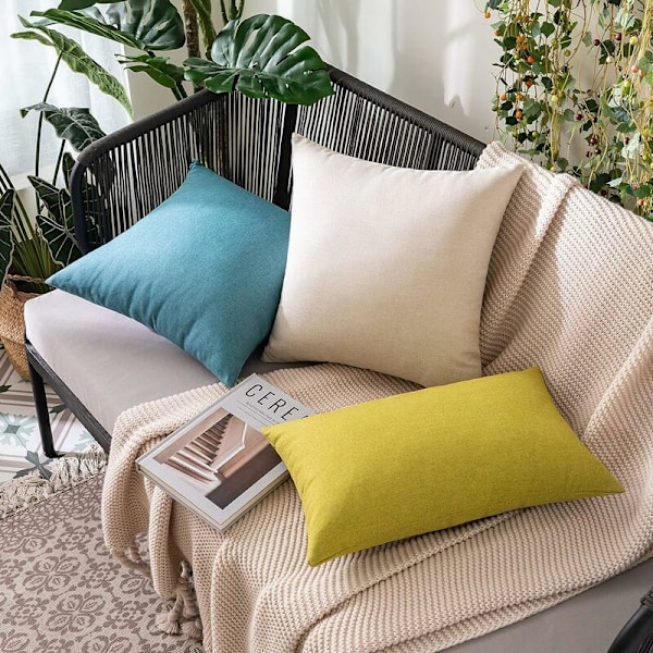 Set med 2 utomhuskuddfodral Vattentäta Mjuka Polyester med Vattenavvisande Yta Dekorativa Trädgårdskuddfodral för Vardagsrum Sovrum 45x45cm B