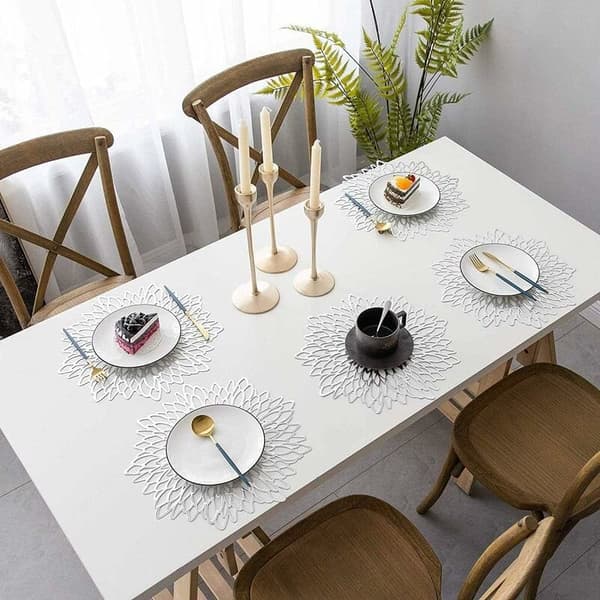Runda placemat urholkade, 6 stycken metalliska guld placemat halkfria bordsmattskydd (Silver)-