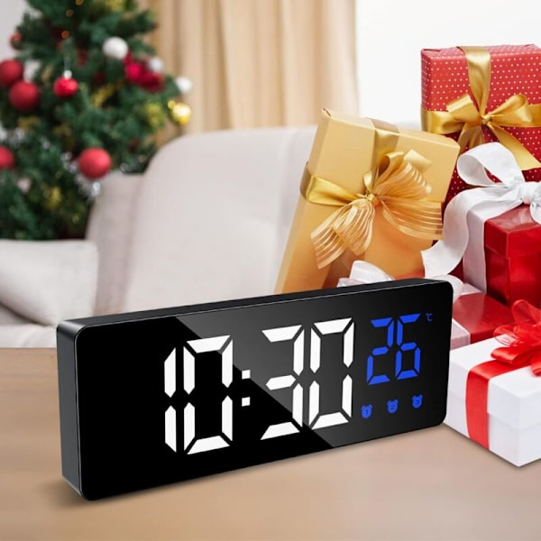 Digital väckarklocka, smart morgonväckarklocka med 3 larm och snooze-funktion, sängbordsklocka med LED-display som visar tid och temperatur