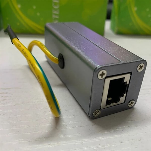 1 st RJ45 Ethernet-nätverksenhet Ethernet-överspänningsskydd SPD 8 kärnor Nätverkskabelgränssnitt Övervakning Överspänningsskydd