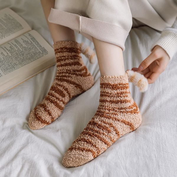 Kvinders plyssokker, vinterfortykket varm uld hjemmesko sokker, tegneserie behagelige bløde ankelsokker løse sokker
