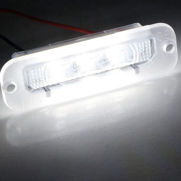 LED-lampor för bilskylt - W463 G500 G550 G55
