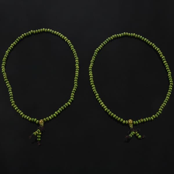 6mm buddhistiska bönepärlor trärosenkranssmycke olivgrön 2 st