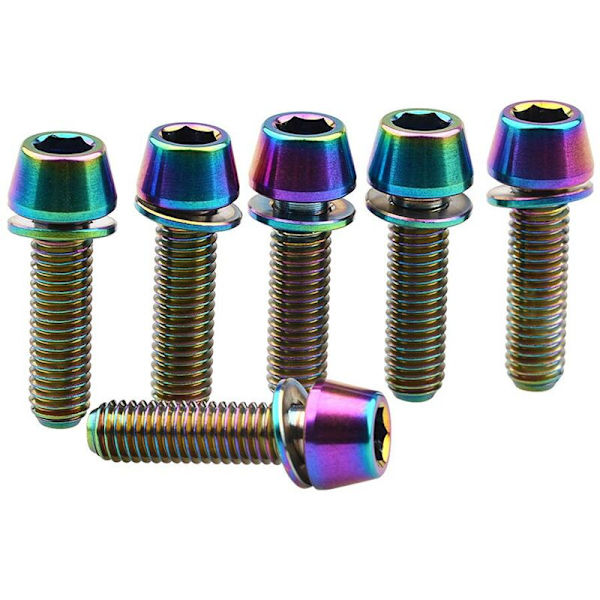 Titaani kuusiokolokantainen pultti aluslevyruuvilla varren osiin 6 kpl (Ranibow, M5x18mm)